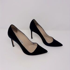 Manolo Blahnik Black Suede Pointed Toe Pumps Heels Size 37.5
